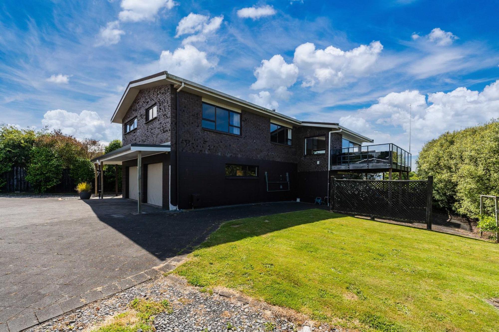 Ngaio Views - Lake Taupo Holiday Home Extérieur photo